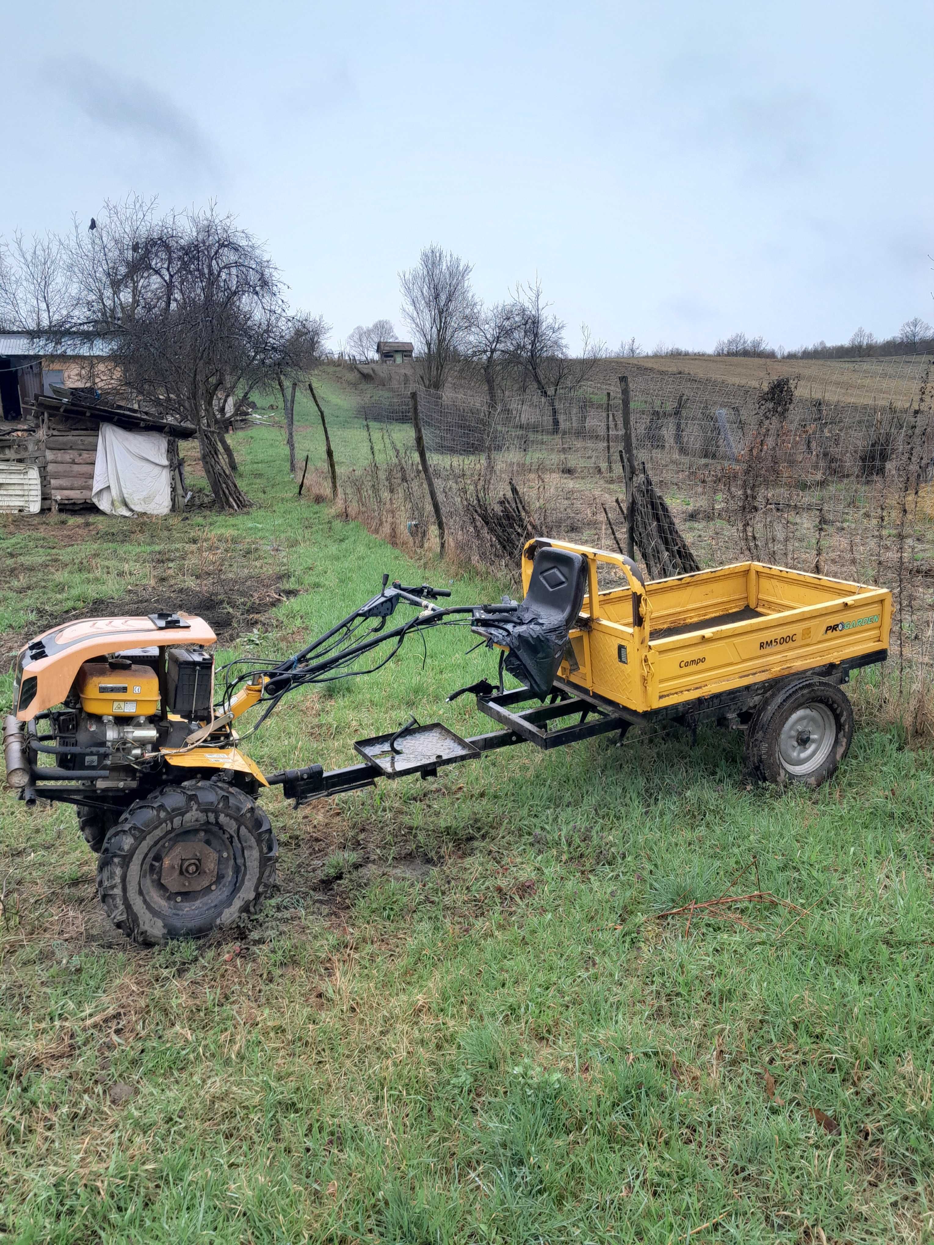 Vand Motocultor cu remorca plus accesori. 18 cp pe benzina.