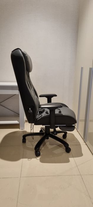 Массажное кресло