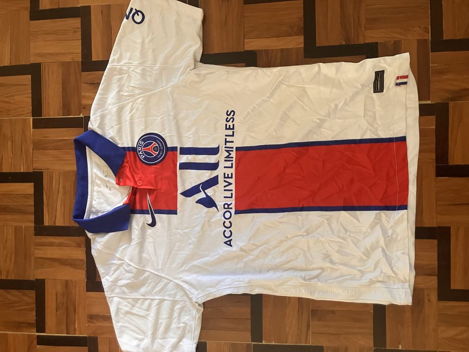 Футболни екипи Real Madrid , PSG & Milan