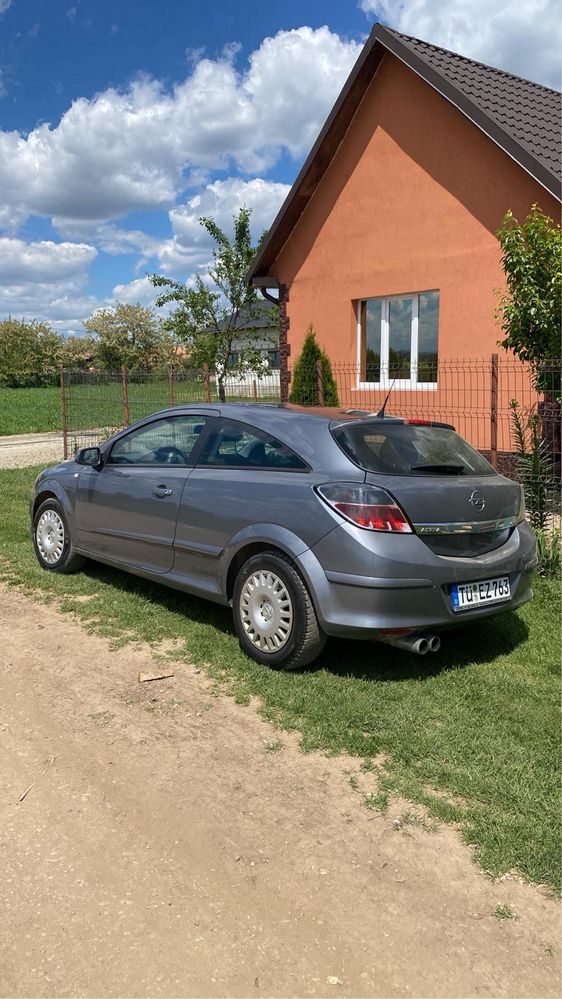 Opel Astra GTC 1.6 16V