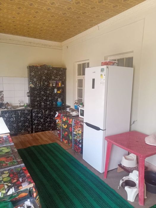 Uy sotiladi tez va arzon narxda