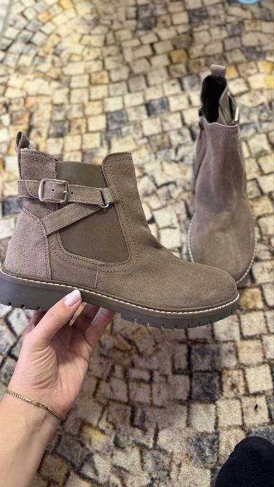 Ghete de dama , piele naturala, noi