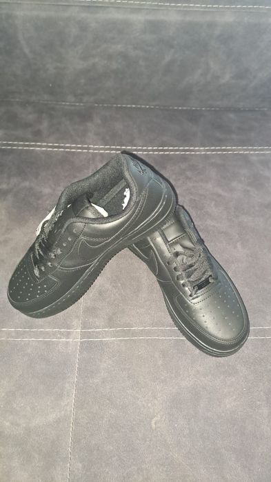 Adidasi Nike Air Force noi