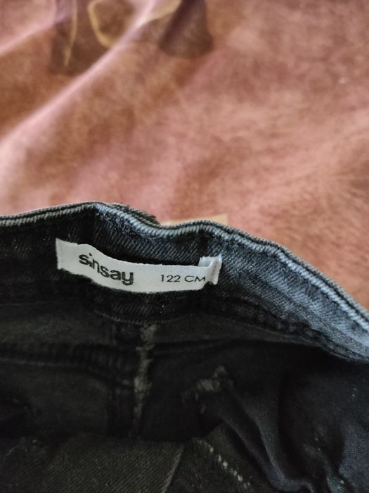 Блузи,слуичъри, дънки и анцуг