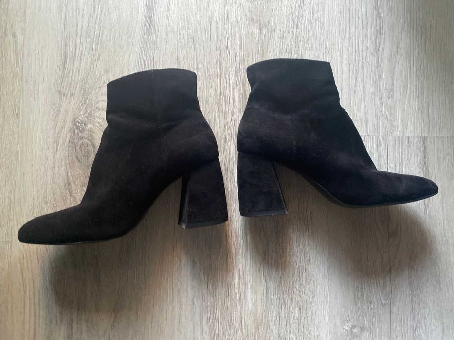 Botine negre Stradivarius