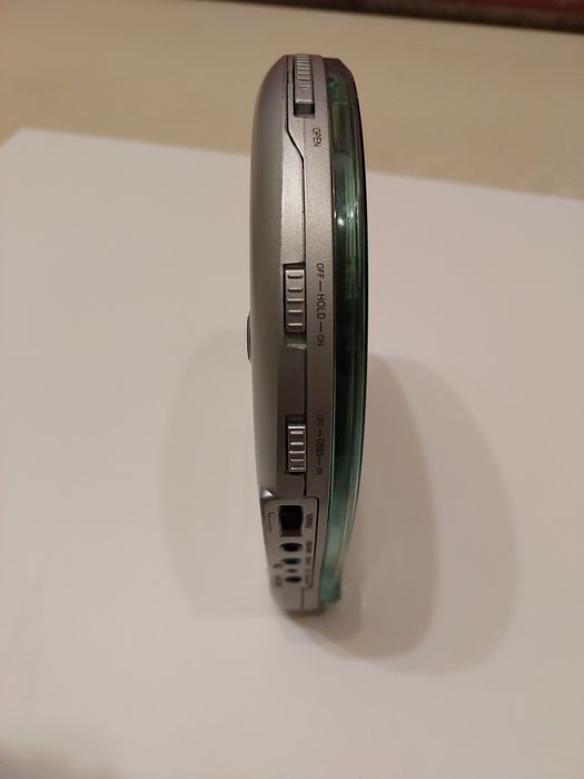 CD-Player Tevion MD7894. ESP, Anti-Rolling Sistem, Bass Boost.