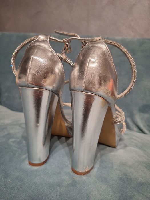 Pantofi toc cristale nr 39