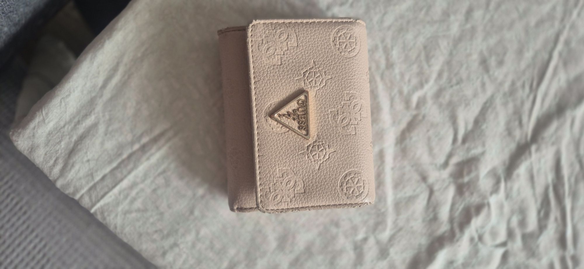 Guess оригинален портфейл