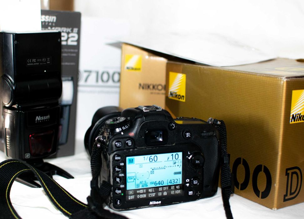 Oferta kit complet foto Nikon 1600 lei
