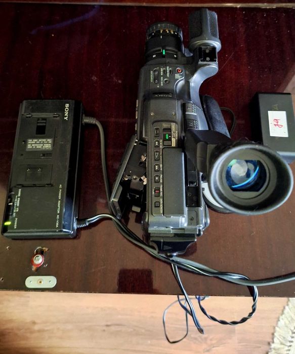 Cameră video digitala Sony Hi8