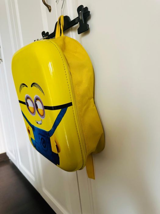 Ghiozdan pentru copii , incapator cu minion , impermeabil