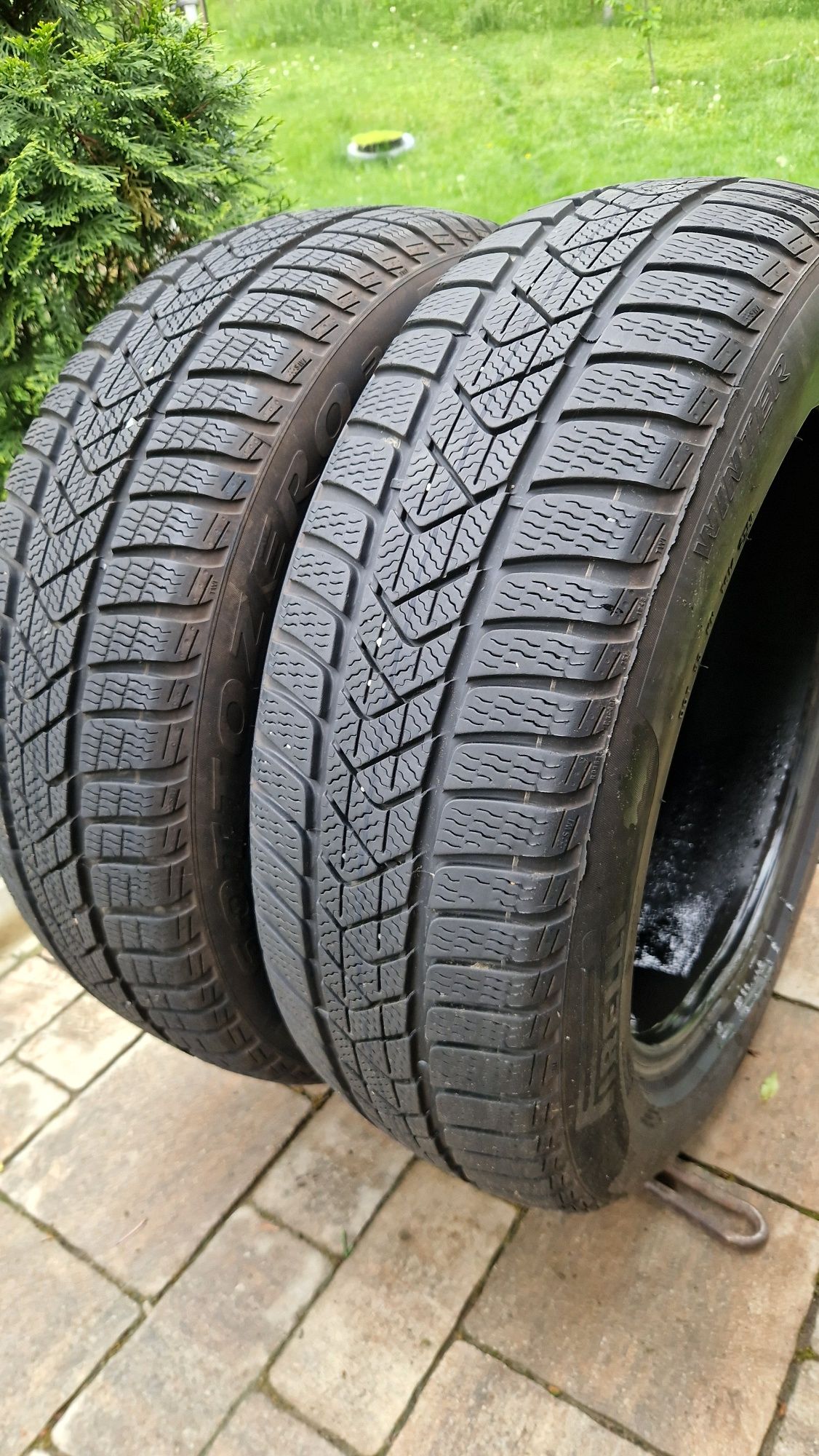 Anvelope iarna 205 60 R 17 Pirelli