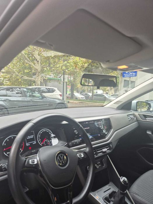 Volkswagen Polo 1.0 TSI Highline 95 CP - 27,500 km !!