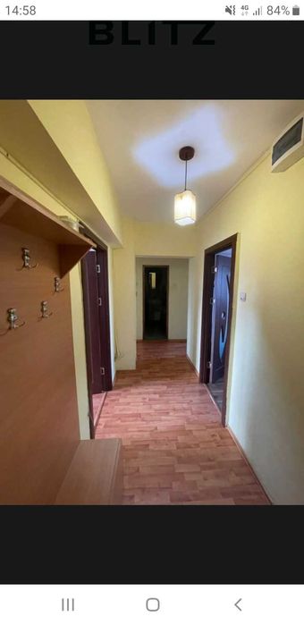Vând  apartament cu 3 camere,decomandat ,zona 1Mai