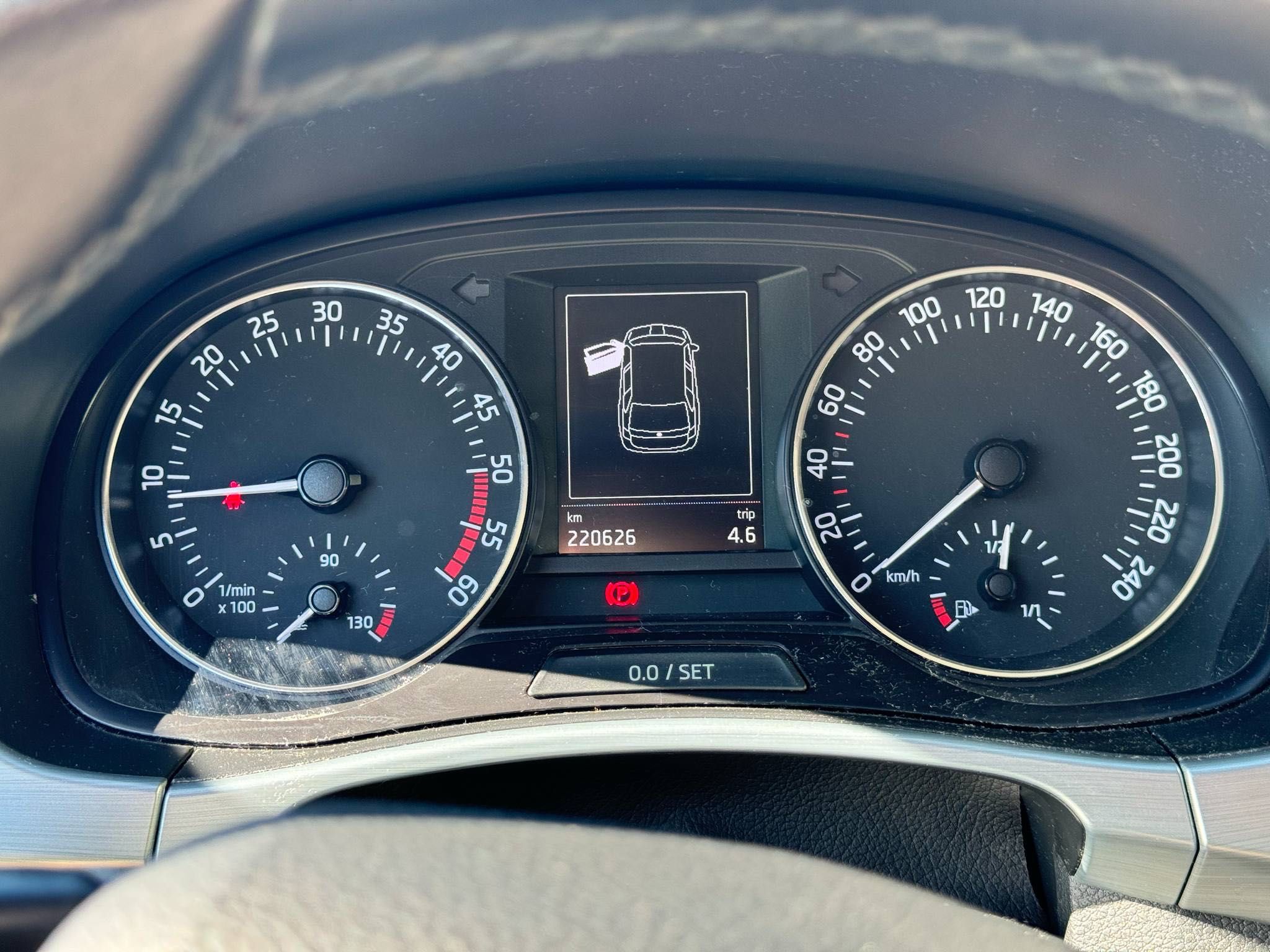 Vând Skoda fabia 2