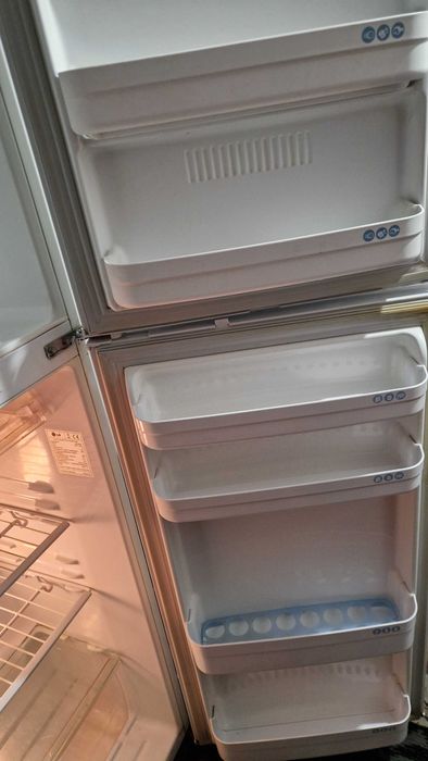 Продается холодильник