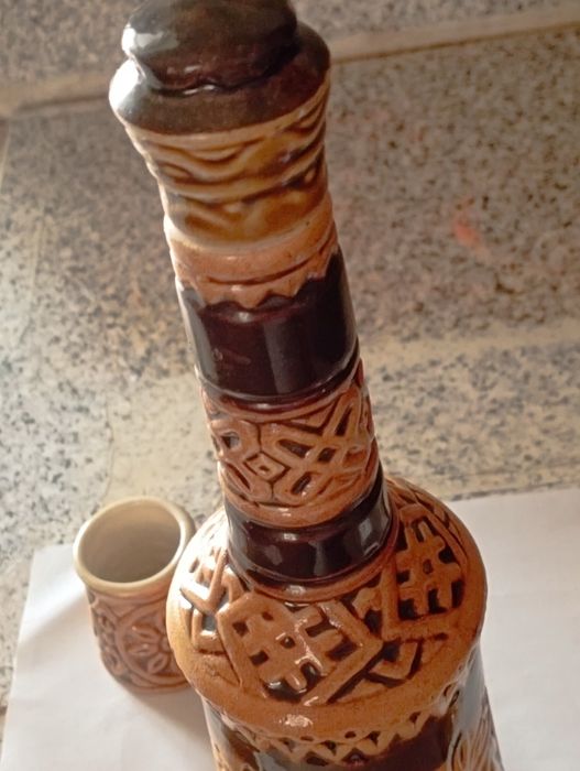 Set ceramică Faimar -carafă+ 4 pahare tradiționale