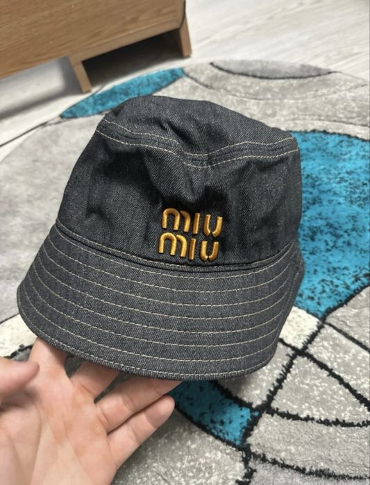 palarie miu miu neagra