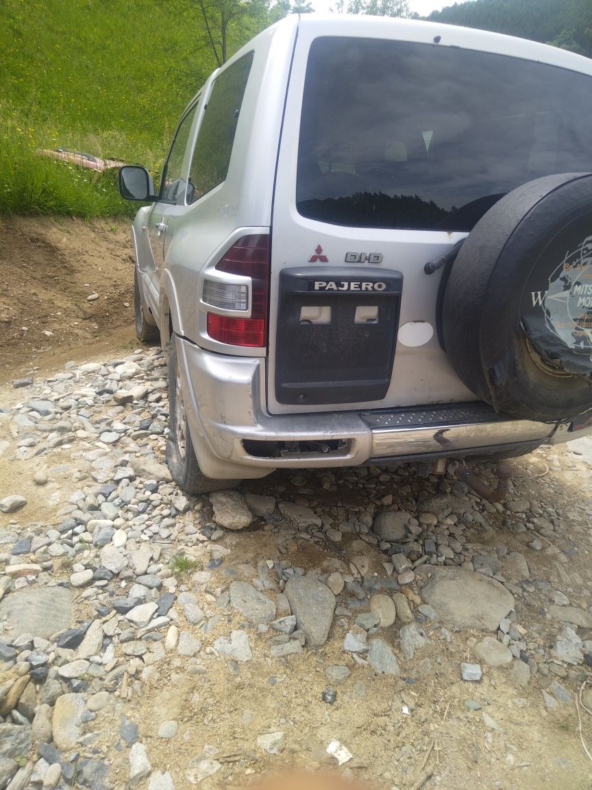 Ușa portbagaj haion mitsubishi pajero mk3 3.2