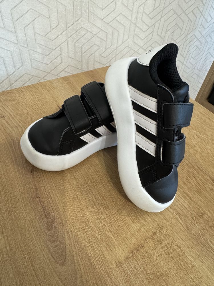 Детски маратонки Adidas Sportswear