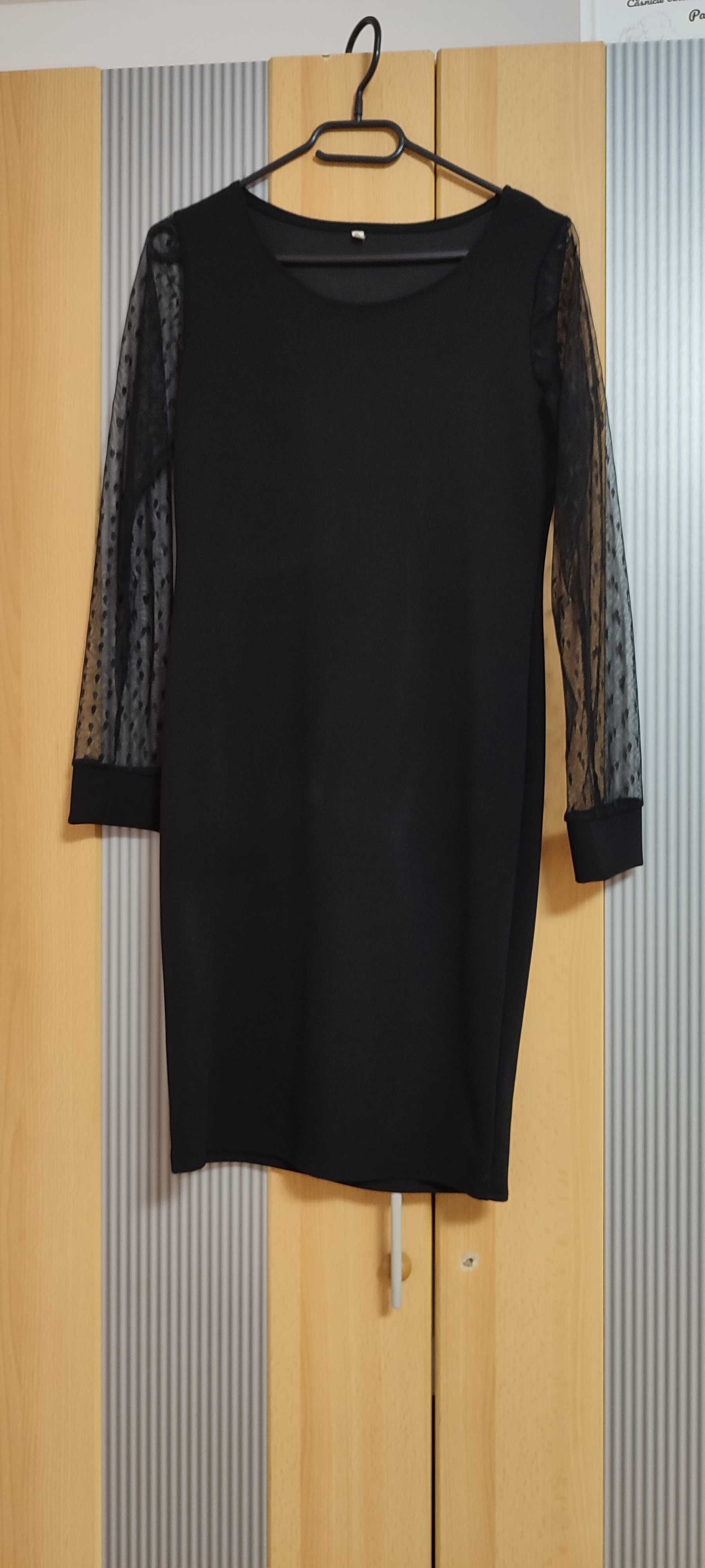 Rochie neagra eveniment