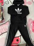 Trening adidas 5-6 ani!