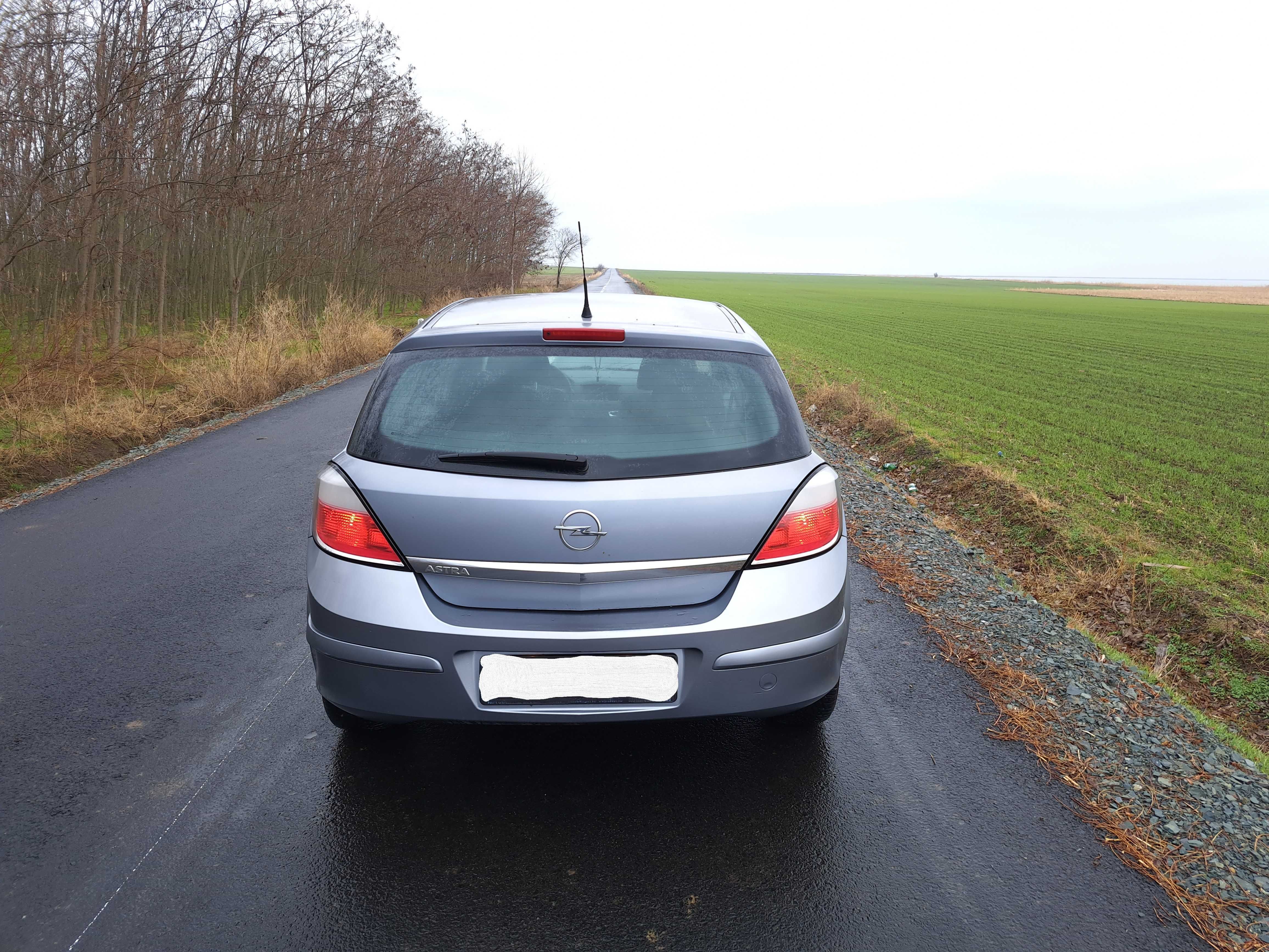 Opel Astra H, 1.4 benzină