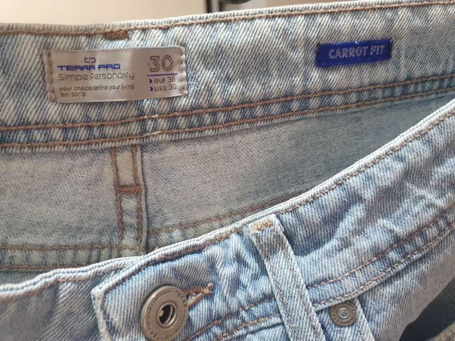 Джинсы мужское 30 размера