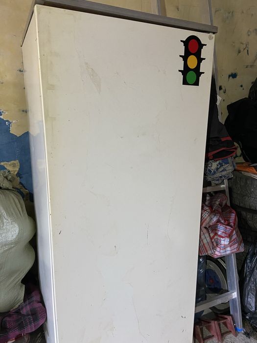 Продам холодильник