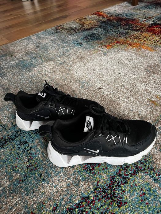 Papuci nike nr 38 negri