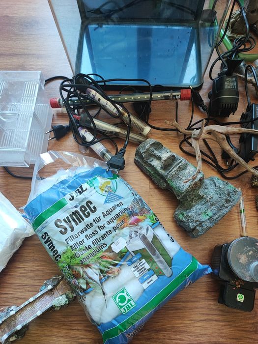 Аквариум Помпи Нагреватели Декорация Корени и др.