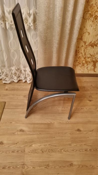 Продаются кухонные стулья