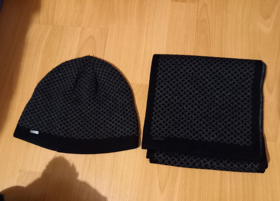 Продавам детски шапка