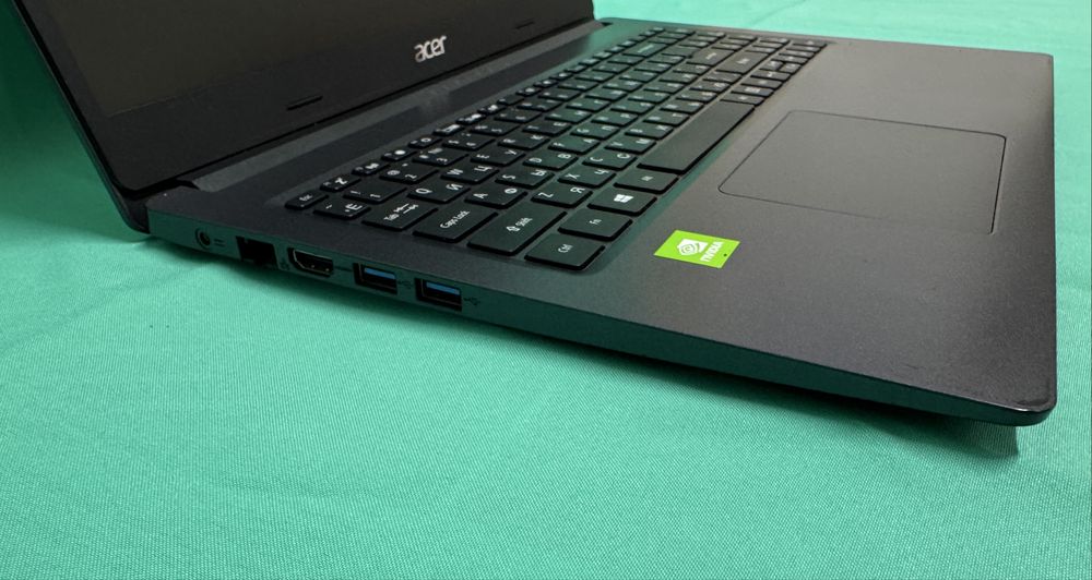Ноутбук для работы и учебы Acer 2020г