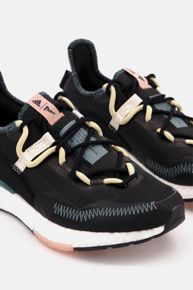 Маратонки Adidas ultraboost x Parley 36.5