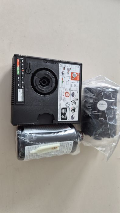 Компресор за гуми НОВ ОРИГИНАЛЕН  комплект с лепило за Фолксваген