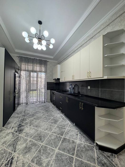 Продаётся Дом 4 соток 7 комнатная Мфй Парвоз Гулистон кучаси