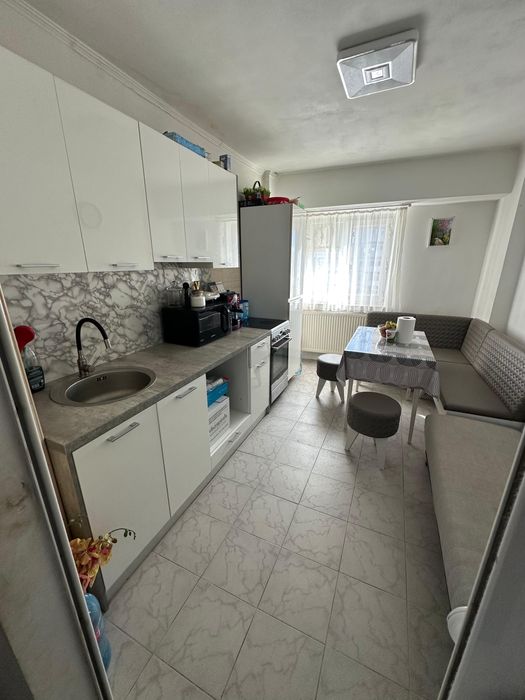 Apartament 2 camere de vanzare
