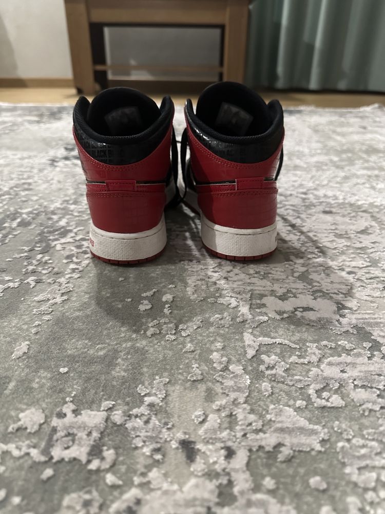 jordan 1 mid patent bred copii