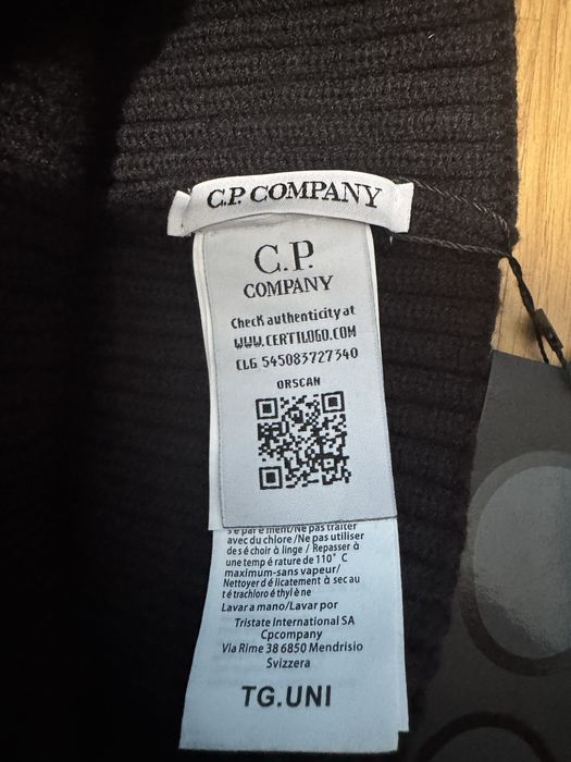 Caciuli si cagule Cp Company