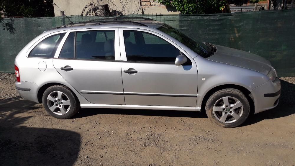 Dezmembrez Piese Skoda Fabia 1.4 din 2002