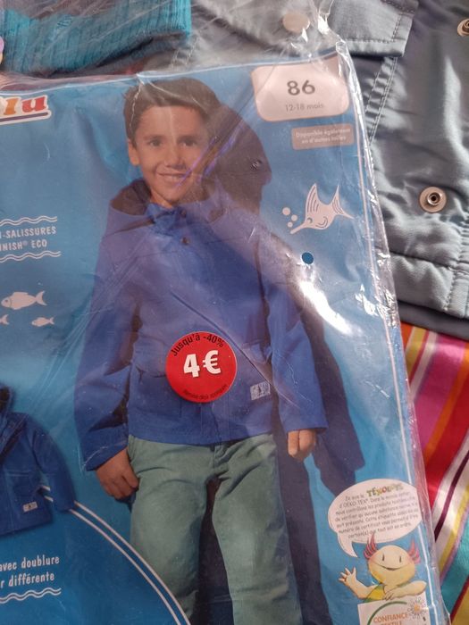 Geacă, combinezon, căciulă 1-2 ani,noi + geacă groasă cadou (de joacă)