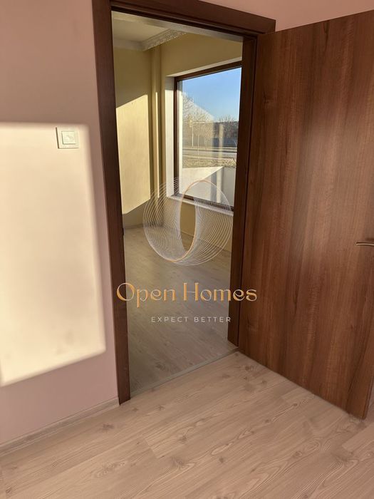 Продава се Тристаен апартамент в Пловдив, Тракия - 70 кв.м за 1600 €/кв.м - Снимка #3