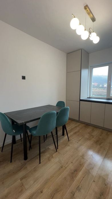 Apartament de închiriat