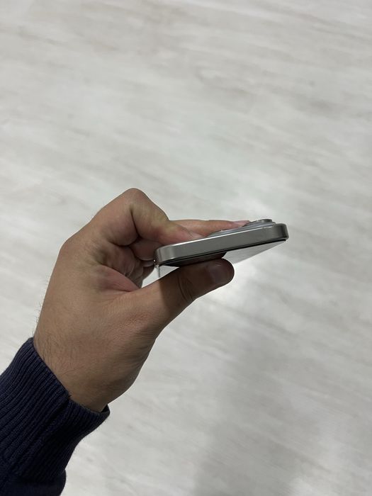 Iphone 16 pro 256gb Srochna sotiladi