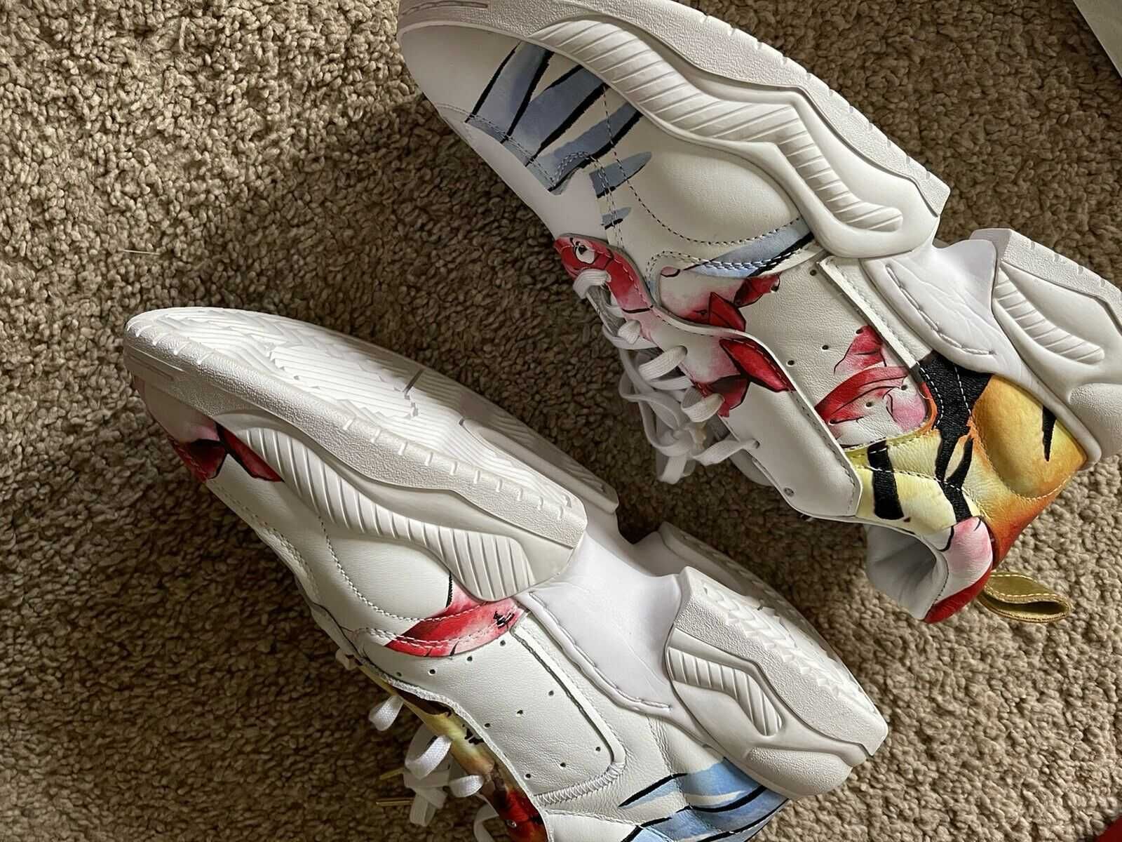 Оригинални дамски кецове * ADIDAS SUPER COURT * EU 36