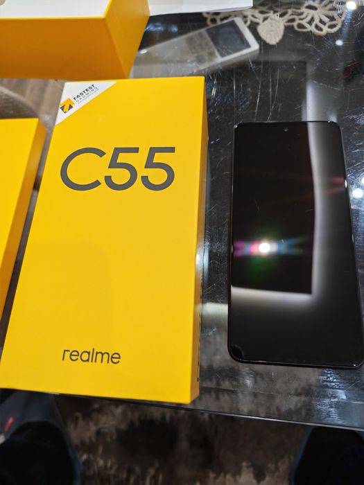 Телефон Realmi c55