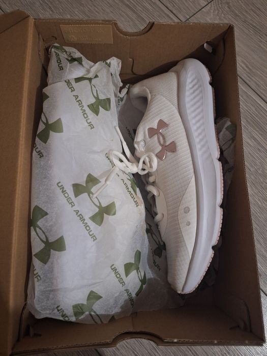 Оригинални дамски маратонки Nike Odyssey React 2 Flyknit