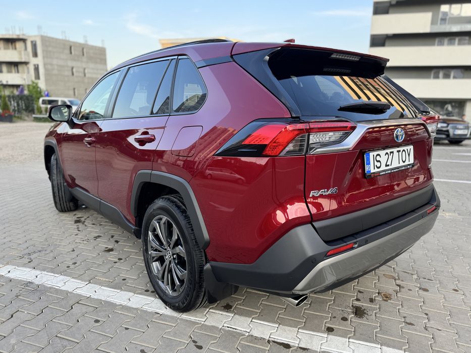 Toyota Rav 4 Luxury 2024