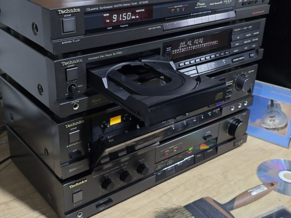 Linie audio TECHNICS, amplificator, casetofon deck, cd player ,tuner